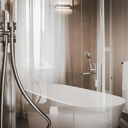 Adelaide Relais & Wine Курортный комплекс *
