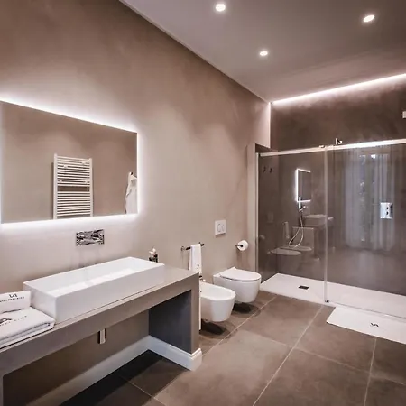 Adelaide Relais & Wine منتجع