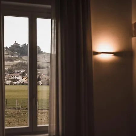 Adelaide Relais & Wine Calamandrana