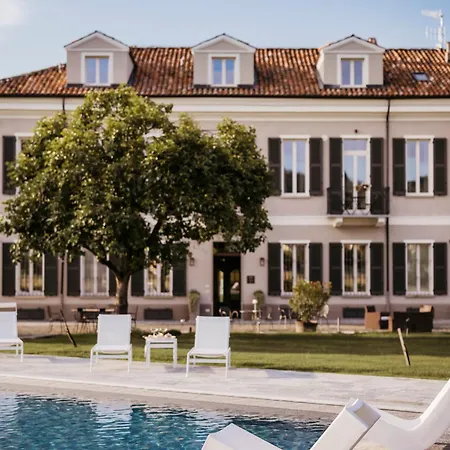 Adelaide Relais & Wine Calamandrana