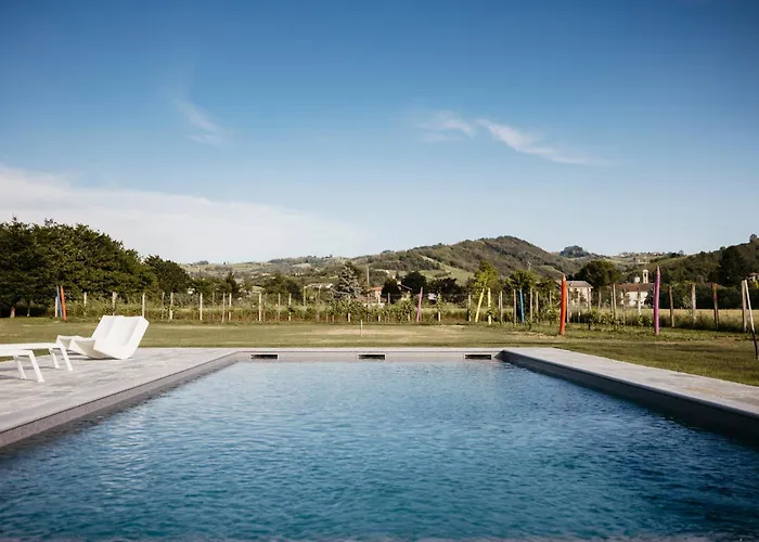 Adelaide Relais & Wine *