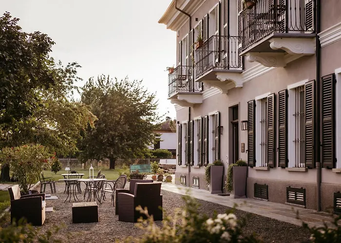 Курортный комплекс Adelaide Relais & Wine Каламандрана